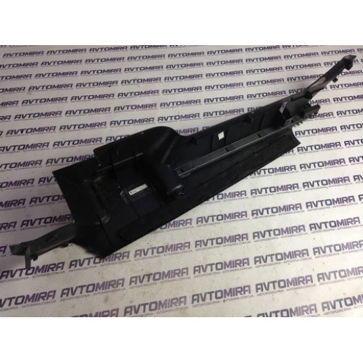 Направляюча полки багажника права Skoda Octavia A5 Combi 2009-2013 1Z9867762J